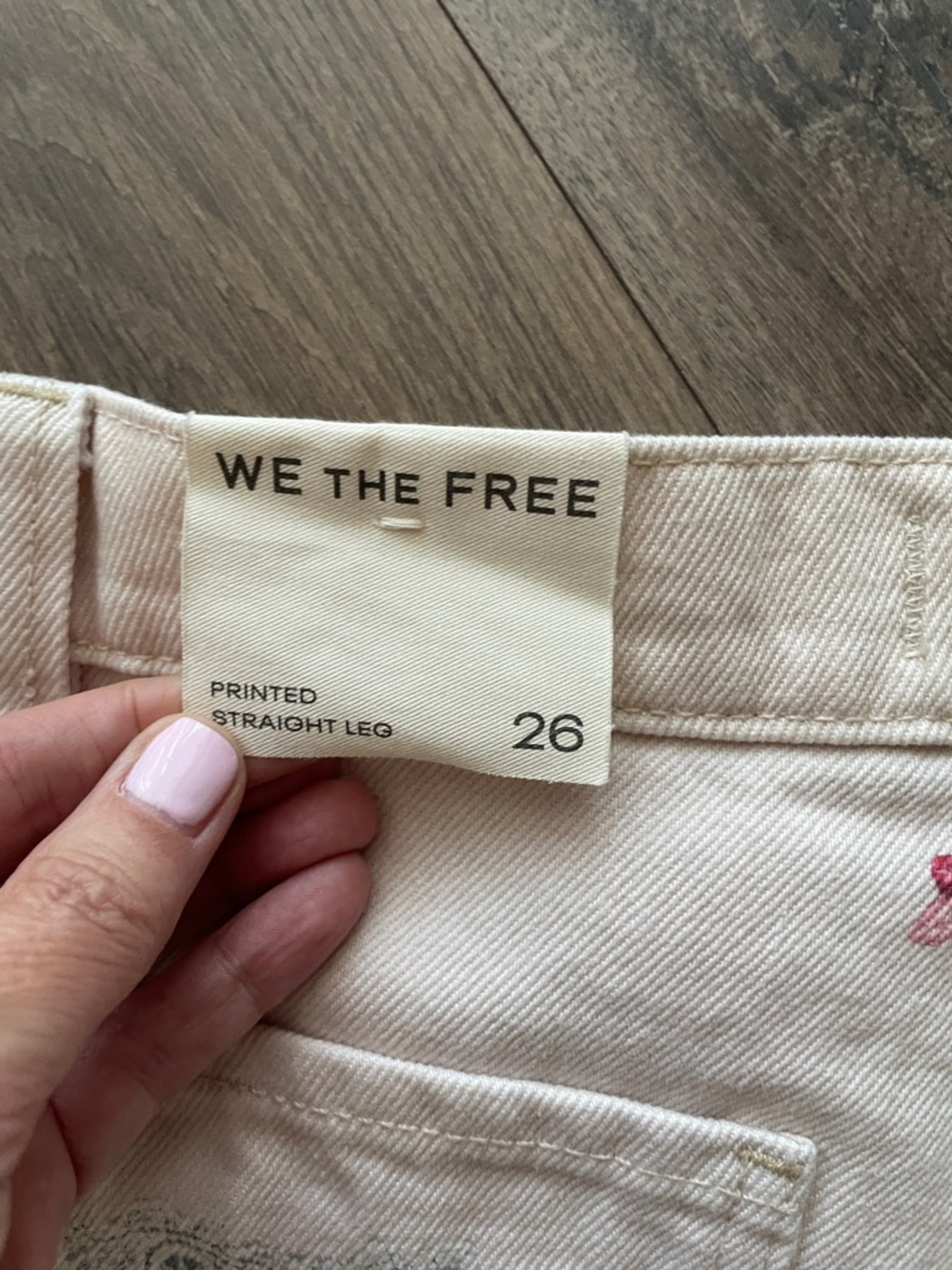Free People Tinsley Illusion Printed Jeans- Heirloom Ivory Hearts- Size - Picture 10 of 10